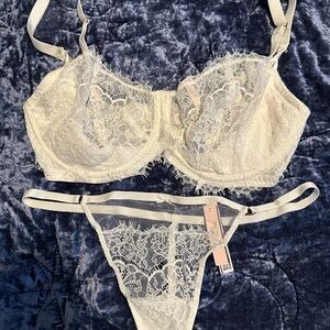 Victoria's Secret Cream Lace Underwire Bra & Thong Set